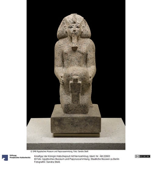 http://www.smb-digital.de/eMuseumPlus?service=ImageAsset&module=collection&objectId=606182&resolution=superImageResolution#246221 (Ägyptisches Museum und Papyrussammlung, Staatliche Museen zu Berlin CC BY-NC-SA)