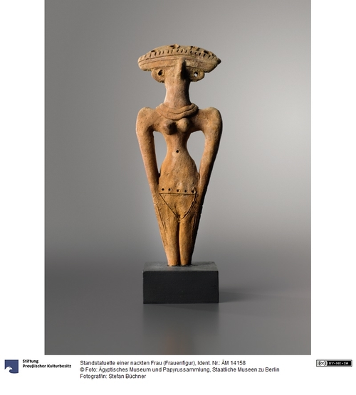 http://www.smb-digital.de/eMuseumPlus?service=ImageAsset&module=collection&objectId=763332&resolution=superImageResolution#4403135 (Ägyptisches Museum und Papyrussammlung, Staatliche Museen zu Berlin CC BY-NC-SA)
