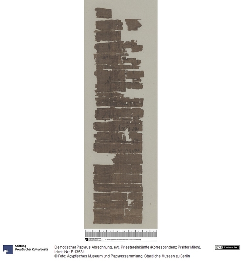 http://www.smb-digital.de/eMuseumPlus?service=ImageAsset&module=collection&objectId=1531021&resolution=superImageResolution#5432681 (Ägyptisches Museum und Papyrussammlung, Staatliche Museen zu Berlin CC BY-NC-SA)