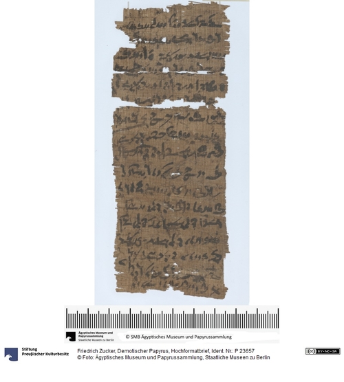 http://www.smb-digital.de/eMuseumPlus?service=ImageAsset&module=collection&objectId=1621192&resolution=superImageResolution#5439774 (Ägyptisches Museum und Papyrussammlung, Staatliche Museen zu Berlin CC BY-NC-SA)
