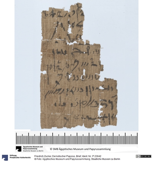 http://www.smb-digital.de/eMuseumPlus?service=ImageAsset&module=collection&objectId=1621174&resolution=superImageResolution#5440915 (Ägyptisches Museum und Papyrussammlung, Staatliche Museen zu Berlin CC BY-NC-SA)