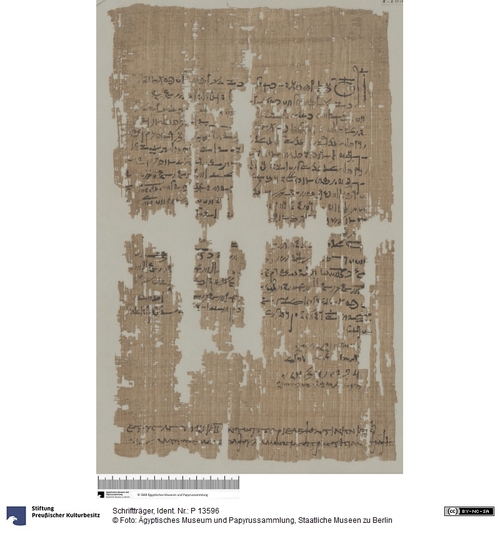 http://www.smb-digital.de/eMuseumPlus?service=ImageAsset&module=collection&objectId=1945807&resolution=superImageResolution#5438696 (Ägyptisches Museum und Papyrussammlung, Staatliche Museen zu Berlin CC BY-NC-SA)