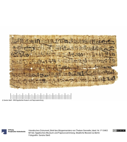 http://www.smb-digital.de/eMuseumPlus?service=ImageAsset&module=collection&objectId=607282&resolution=superImageResolution#454241 (Ägyptisches Museum und Papyrussammlung, Staatliche Museen zu Berlin CC BY-NC-SA)