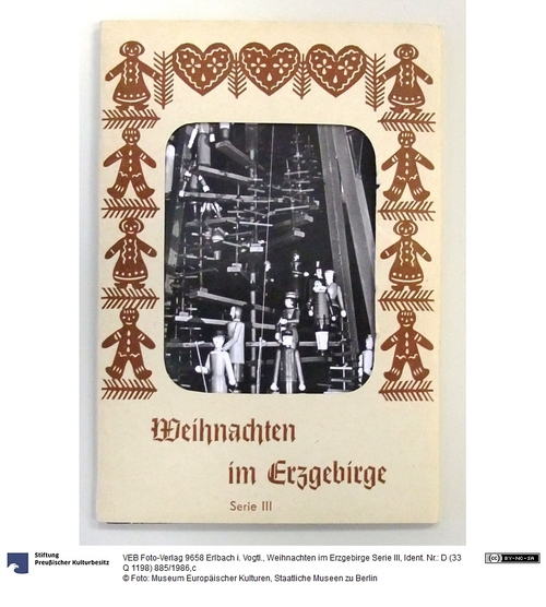 http://www.smb-digital.de/eMuseumPlus?service=ImageAsset&module=collection&objectId=1818255&resolution=superImageResolution#4104729 (Museum Europäischer Kulturen, Staatliche Museen zu Berlin CC BY-NC-SA)