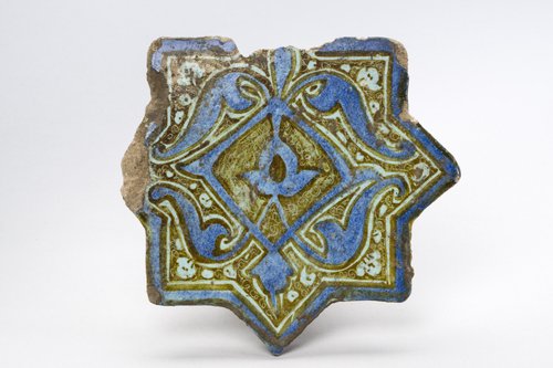 https://id.smb.museum/digital-asset/5169423 (Museum für Islamische Kunst, Staatliche Museen zu Berlin CC BY-NC-SA)