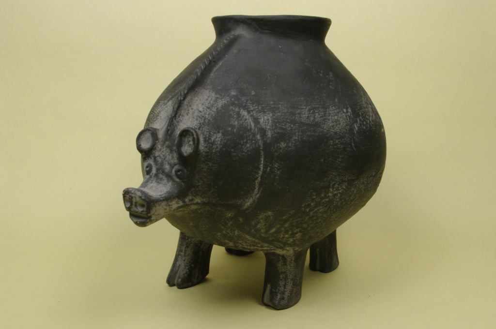 Urne in Gestalt eines Schweines [Eberstein/Eichhorn G.M.J. 5452] (Keramik-Museum Bürgel CC BY-NC-SA)