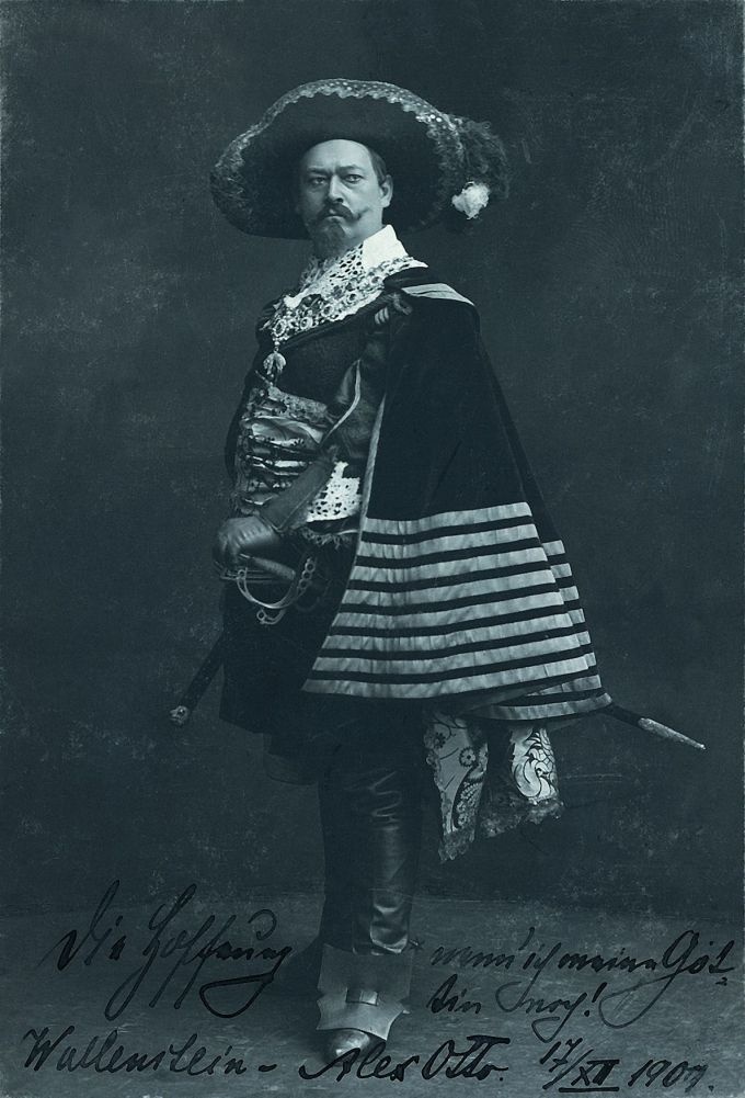 Alexander Otto als Wallenstein (Meininger Museen: Theatermuseum "Zauberwelt der Kulisse" CC BY-NC-SA)