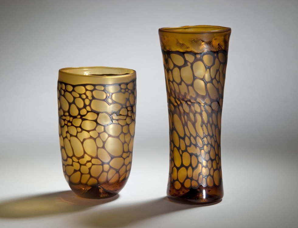 Zwei Vasen (Museum für Glaskunst Lauscha CC BY-NC-SA)
