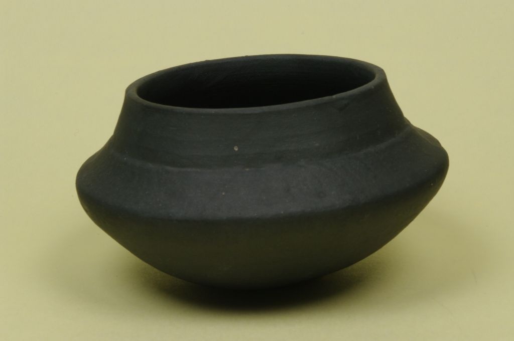 prähistorisches Gefäß, Nachbildung [Eberstein/Eichhorn G. M. J. 8749] (Keramik-Museum Bürgel CC BY-NC-SA)