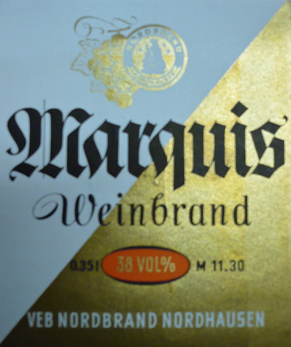 Etikett der Firma VEB Nordbrand Nordhausen (Echter Nordhäuser Traditionsbrennerei CC BY-NC-SA)