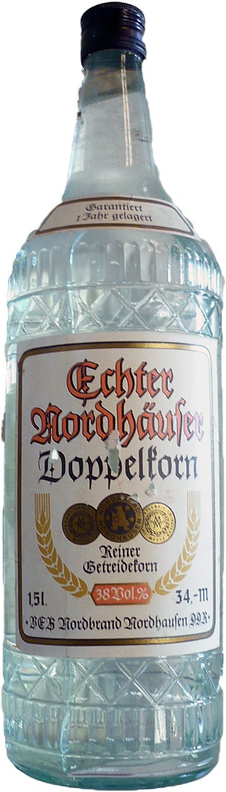 Schnapsflasche 1,5 l - Doppelkorn-Flasche von VEB Nordbrand Nordhausen (Echter Nordhäuser Traditionsbrennerei CC BY-NC-SA)