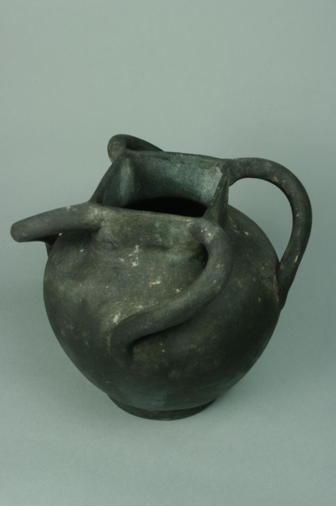 prähistorische Henkelvase, Nachbildung (Keramik-Museum Bürgel CC BY-NC-SA)