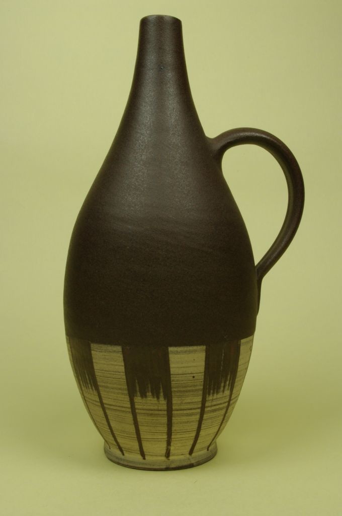 Vase mit Henkel (Keramik-Museum Bürgel CC BY-NC-SA)