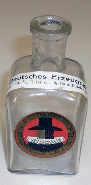 UR-Uhley, kleine Schnapsflasche  (Echter Nordhäuser Traditionsbrennerei CC BY-NC-SA)