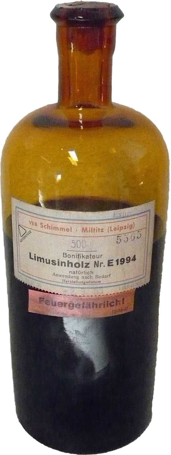 Standflasche für Essenzen -Limusinholz- (Echter Nordhäuser Traditionsbrennerei CC BY-NC-SA)