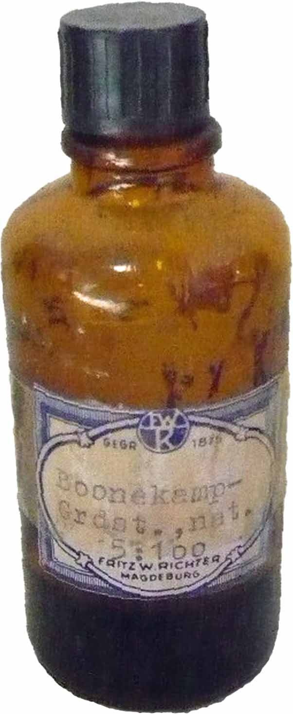 Standflasche für die Aufbewahrung von Essenzen, Boonekamp-Grdst. (Echter Nordhäuser Traditionsbrennerei CC BY-NC-SA)