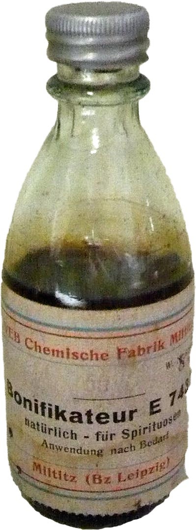 Standflasche für die Aufbewahrung von Essenzen - Bonifikateur (Echter Nordhäuser Traditionsbrennerei CC BY-NC-SA)