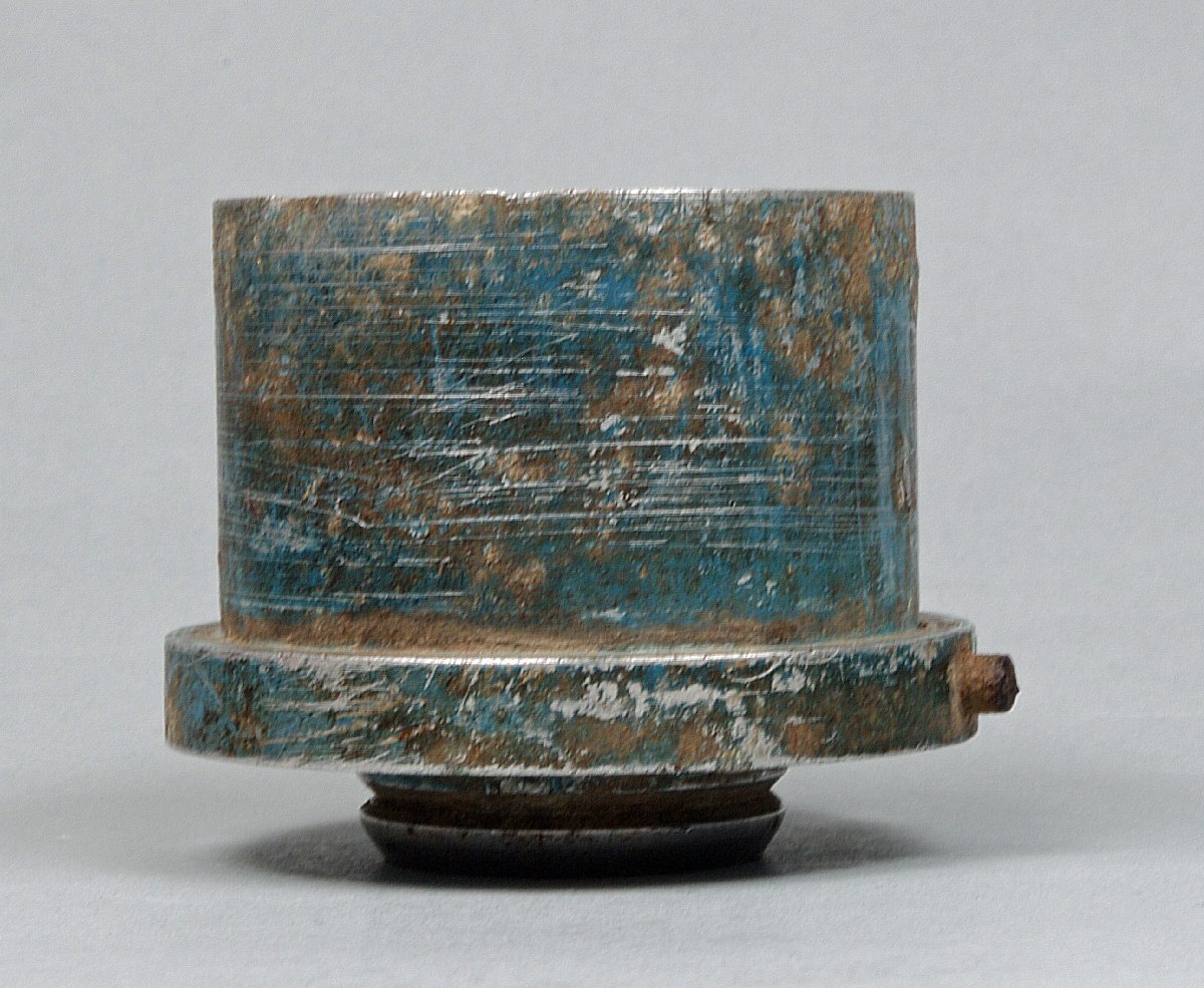 Oberteil eines elektrischen Aufschlagzünders für Bomben ab 50 kg (Historisch-Technisches Museum Sömmerda CC BY-NC-SA)