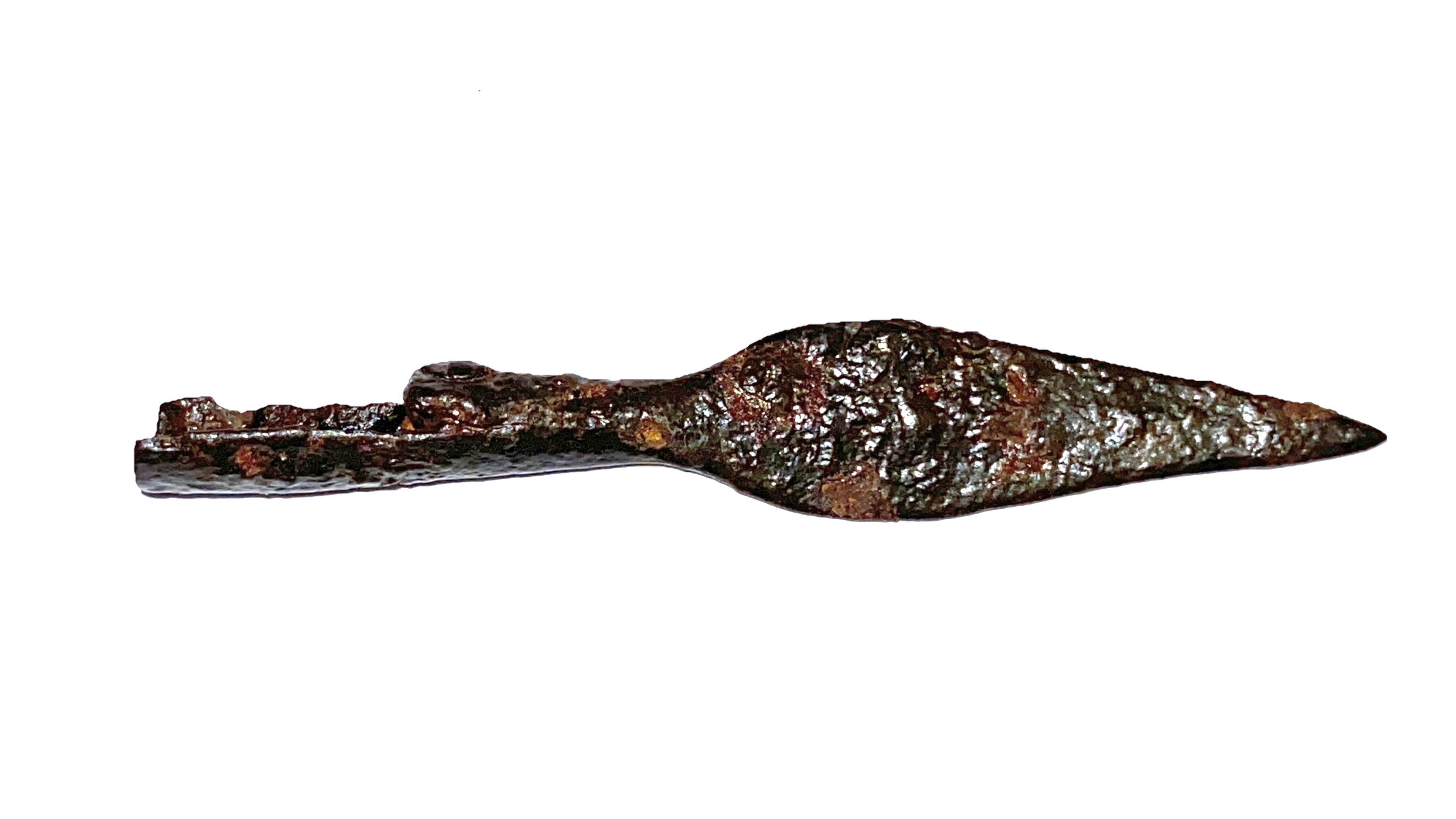 Наконечник стріли (ІІ-І тис. до н.е. -?) (Рівненський обласний краєзнавчий музей CC BY-NC-SA)