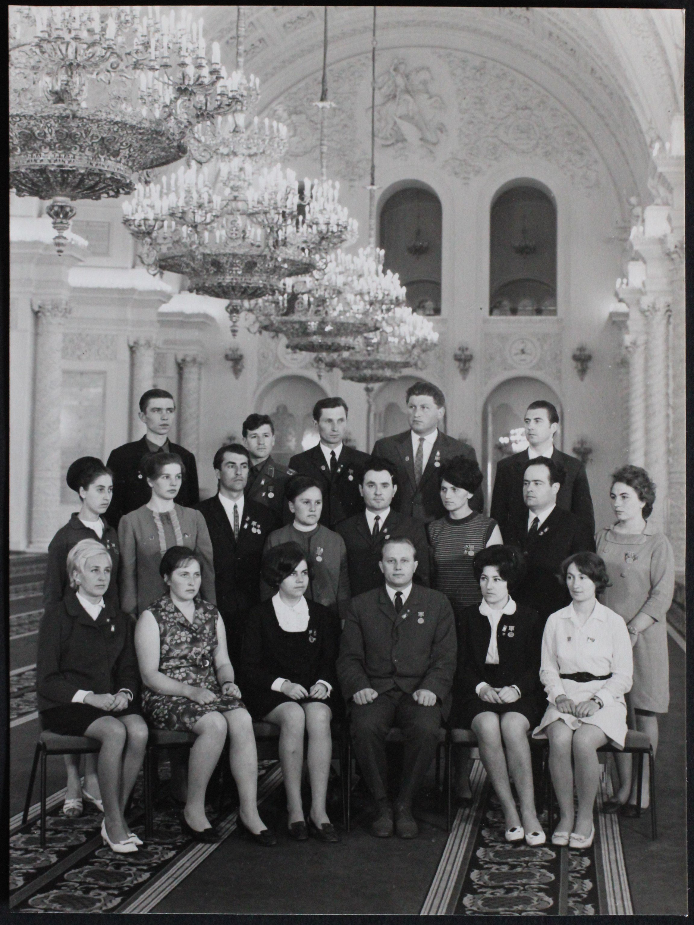 Фотографія групова делегатів (Кременецький краєзнавчий музей CC BY-NC-SA)