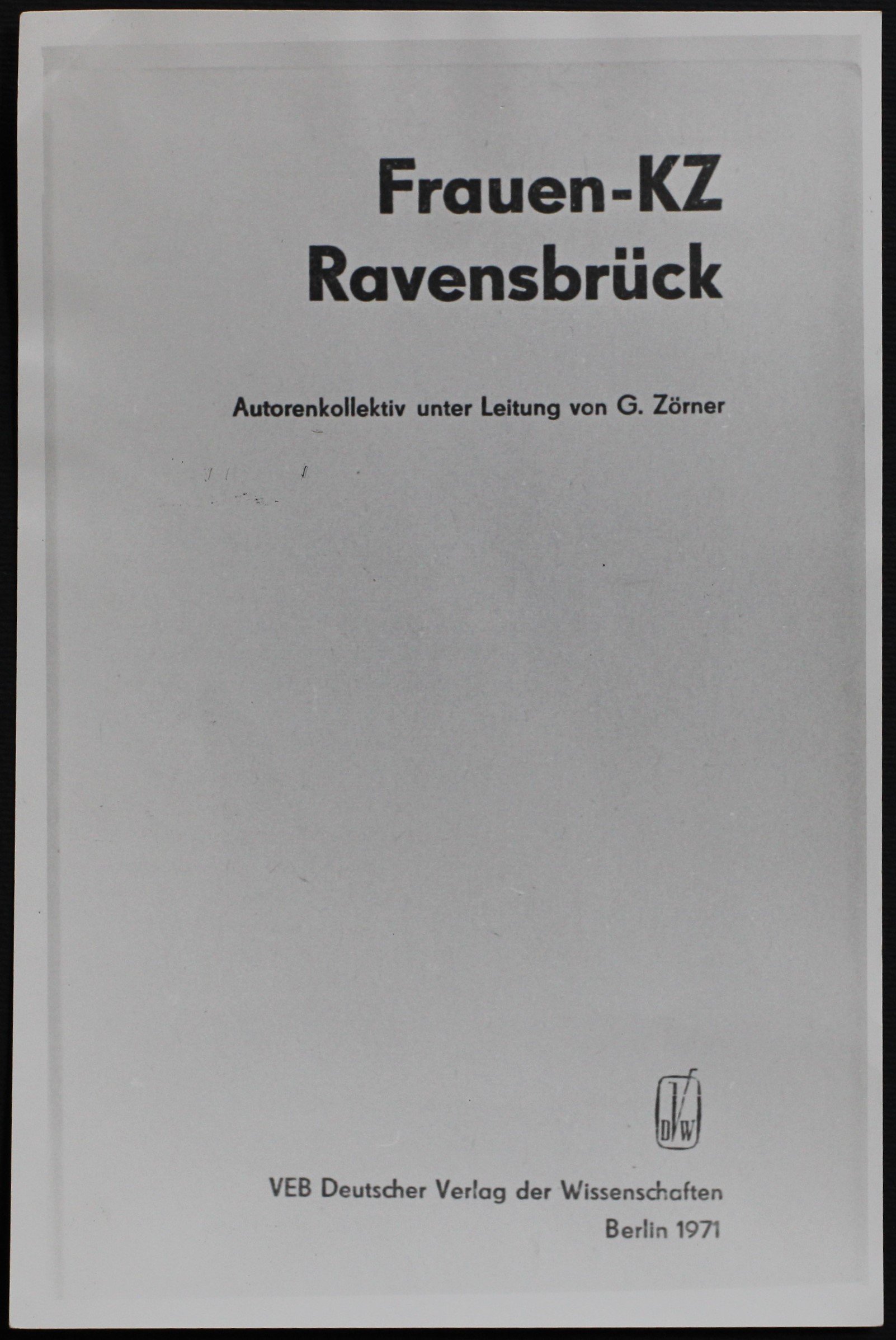 Сторінка (фотокопія) книги спогадів "Жінки Рювенебрюка" (Кременецький краєзнавчий музей CC BY-NC-SA)