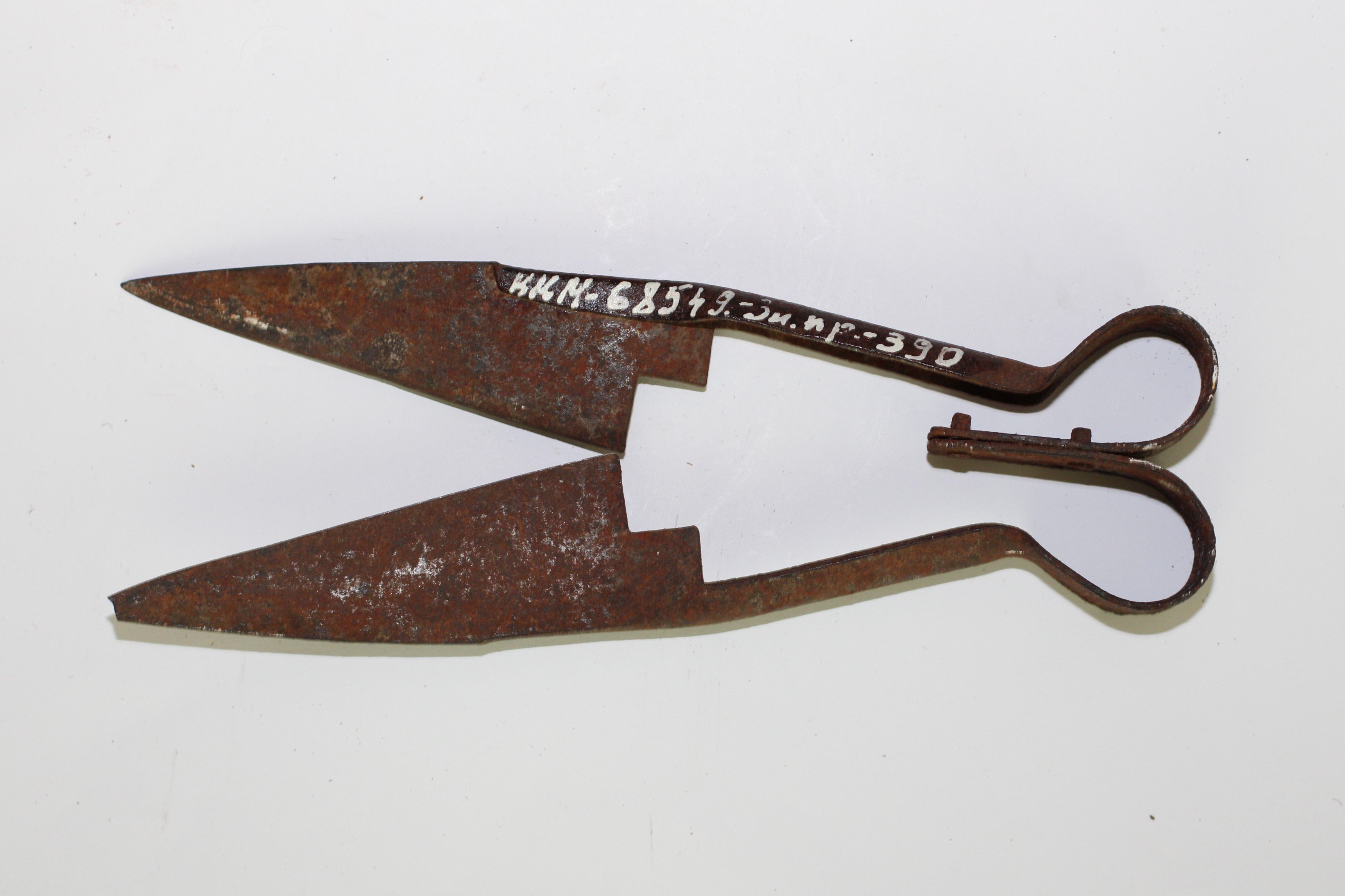 Ножиці металеві (Кременецький краєзнавчий музей CC BY-NC-SA)