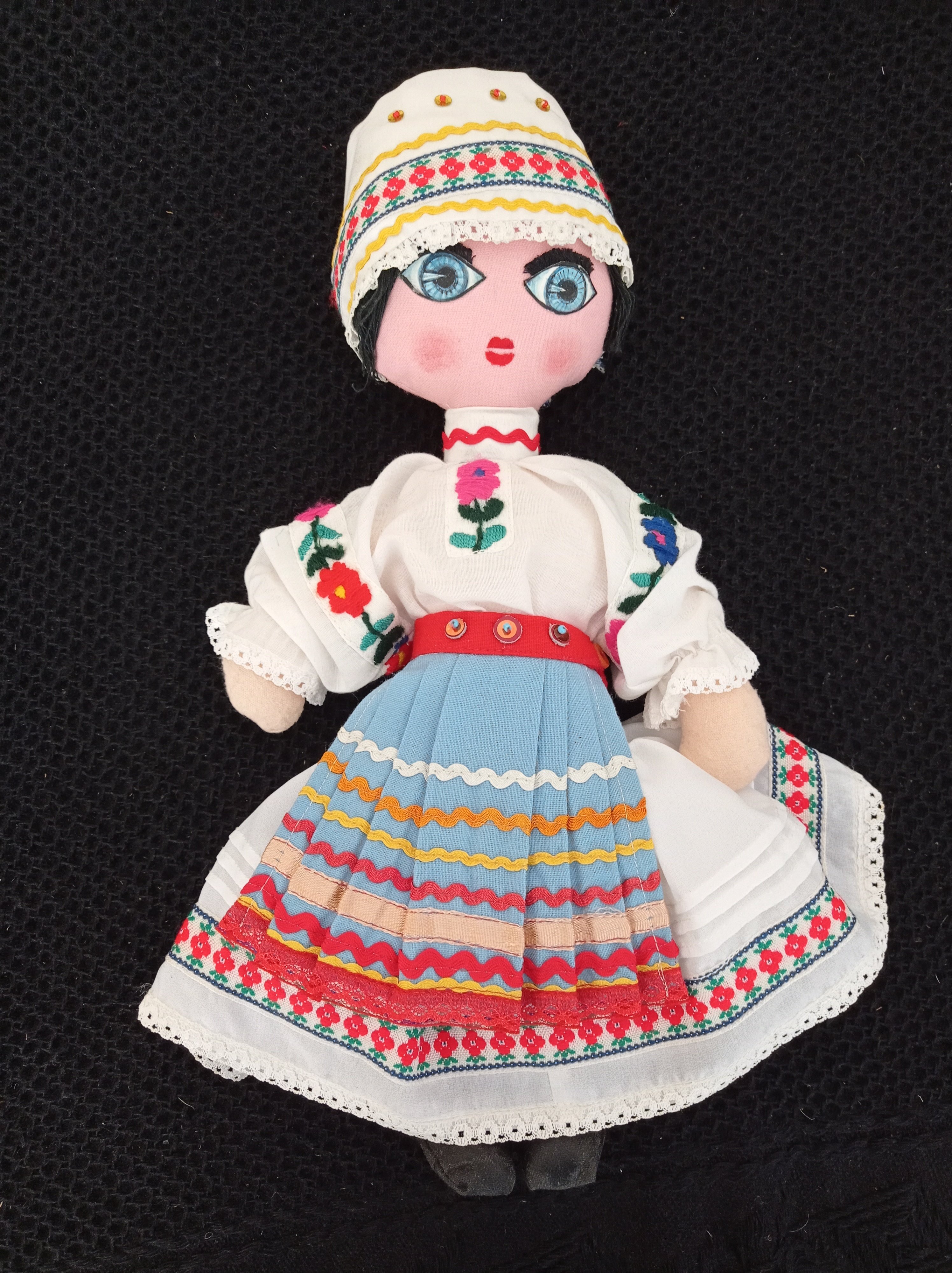 Авторська лялька «Березнянка». (Закарпатський музей народної архітектури та побуту CC BY-NC-SA)