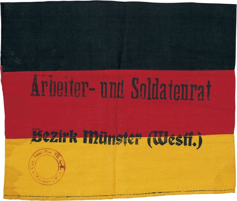 Textilie: Armbinde des Arbeiter- und Soldatenrates, Bezirk Münster (Stadtmuseum Münster CC BY-NC-SA)