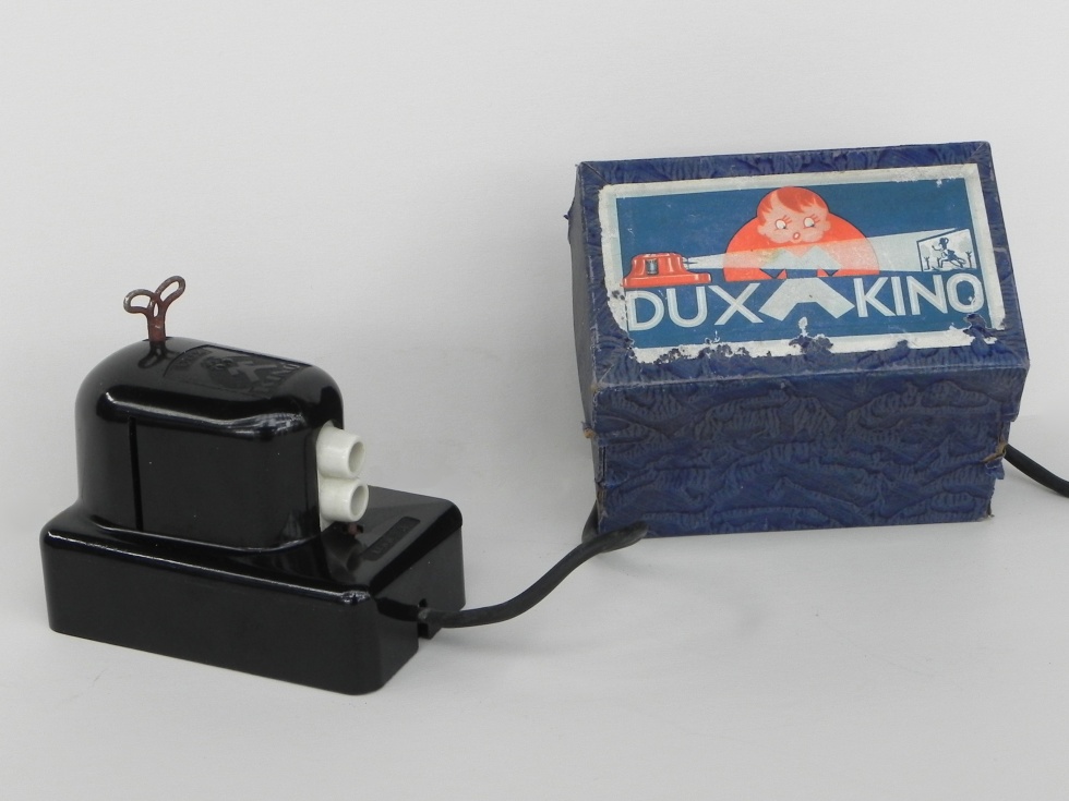 DUX-Kino im kleinen Format, Modell 3 (Museen der Stadt Lüdenscheid CC BY-NC-SA)