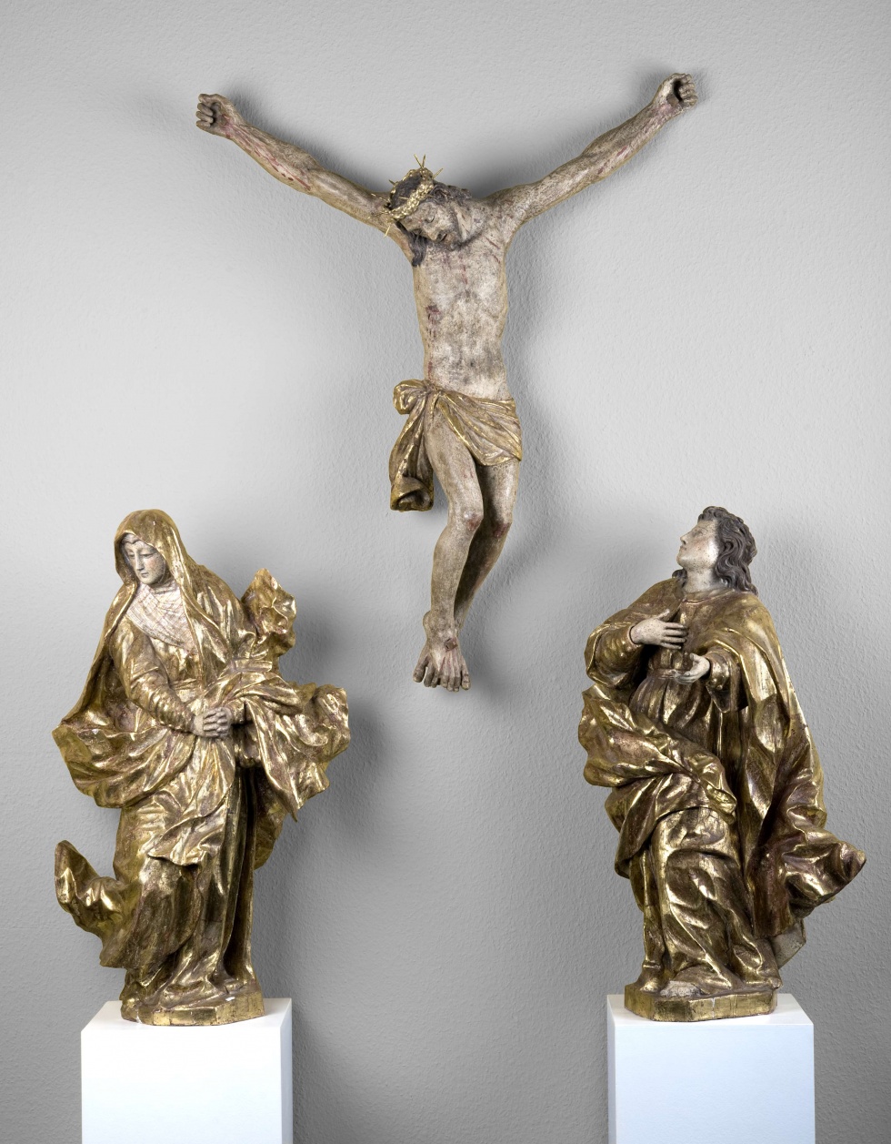Kreuzigungsgruppe mit Maria und Johannes (Museum Abtei Liesborn des Kreises Warendorf CC BY-NC-SA)