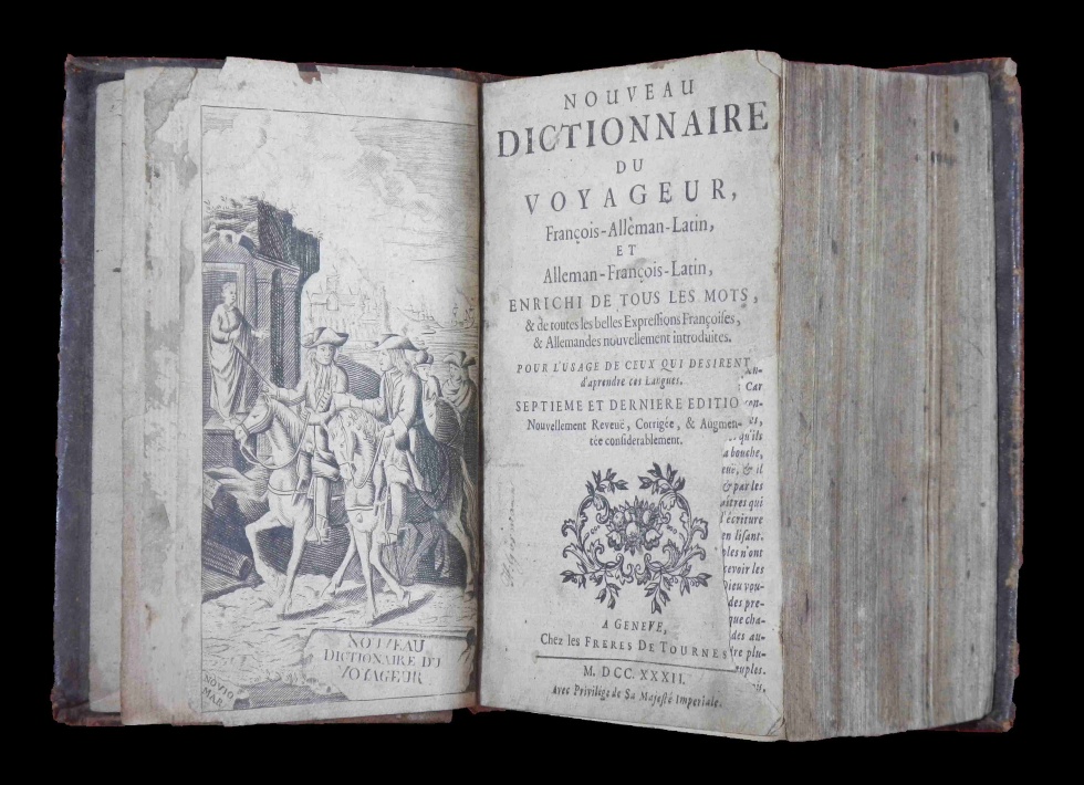 Buch &quot;Nouveau dictionnaire du Voyageuer&quot; von 1732 (Archäologie Nockemann CC BY-NC-SA)
