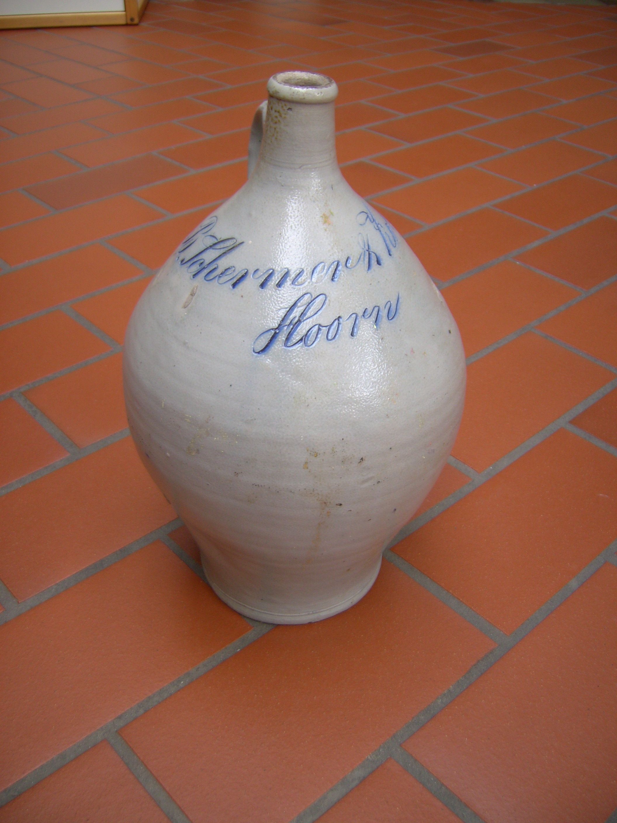 Geneverflasche (Hamaland-Museum Kreismuseum Borken CC BY-NC-SA)