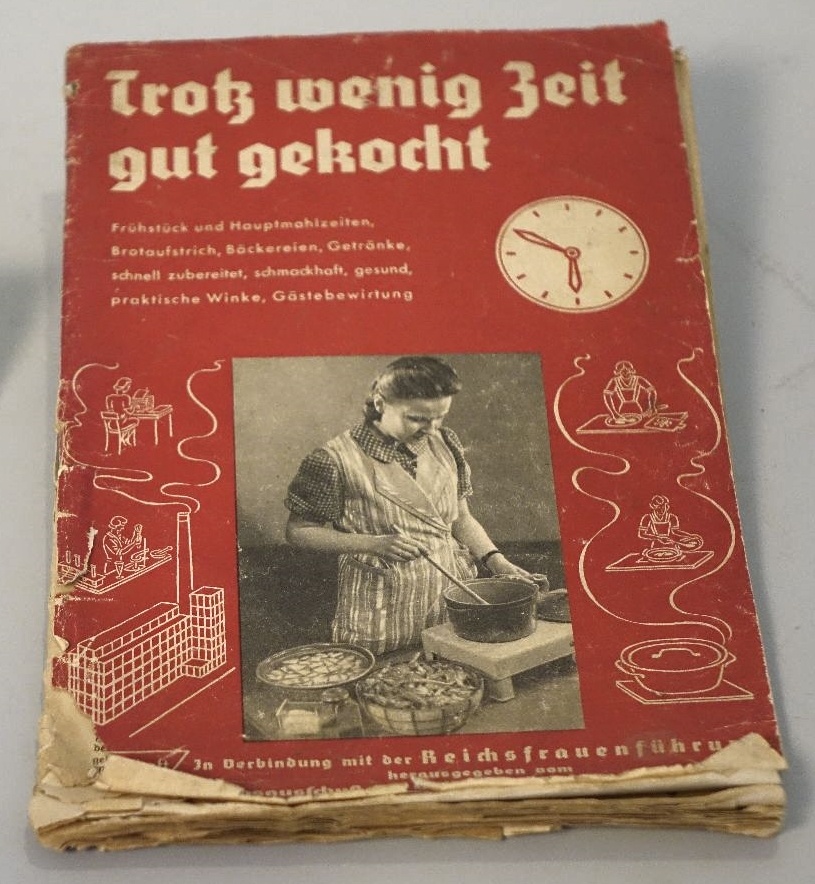Kochbuch "Trotz wenig Zeit gut gekocht" (Hamaland-Museum Kreismuseum Borken CC BY-NC-SA)