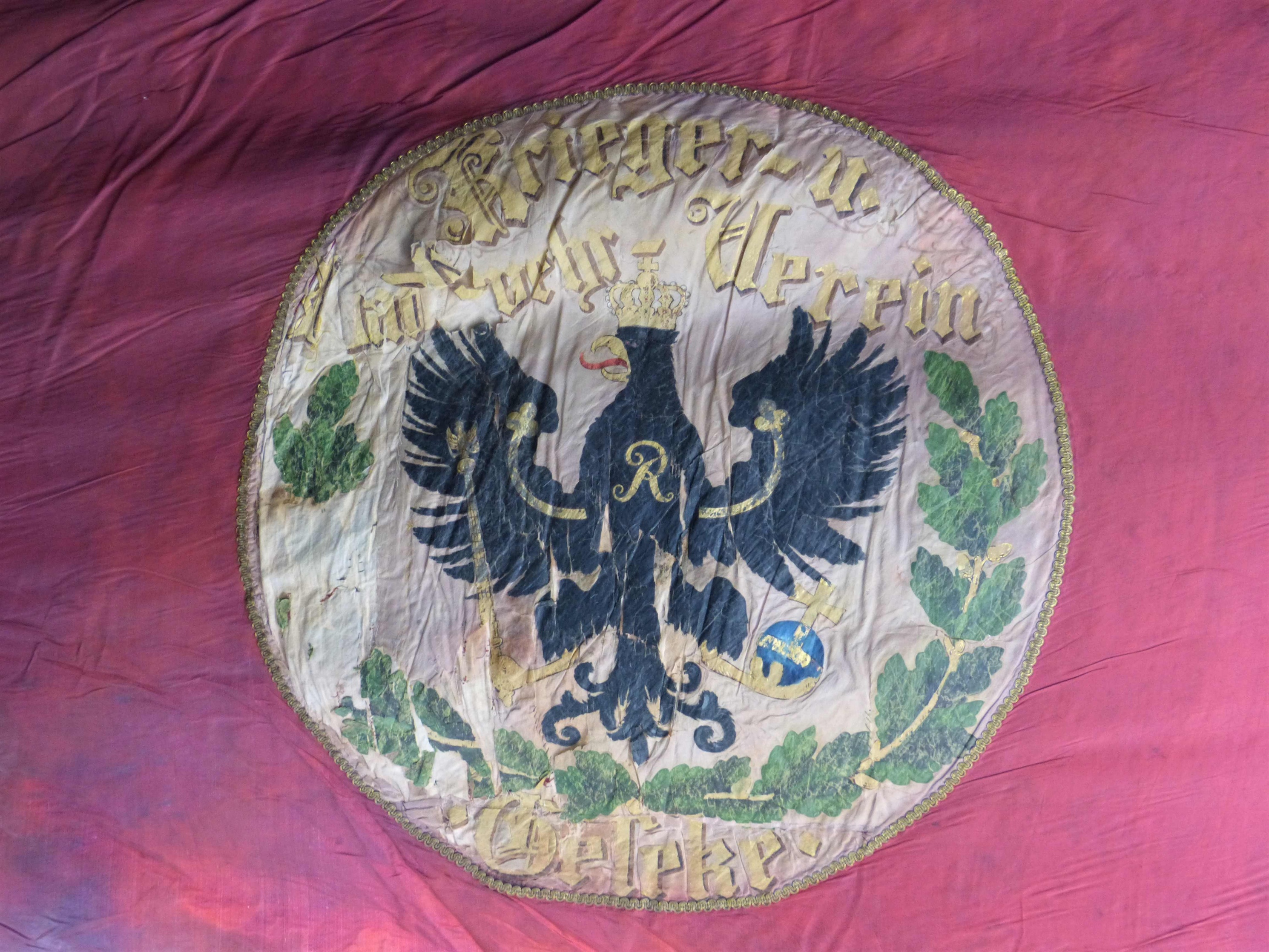 Fahne des Geseker Krieger- und Landwehrvereins (Städt. Hellweg-Museum Geseke CC BY-NC-SA)