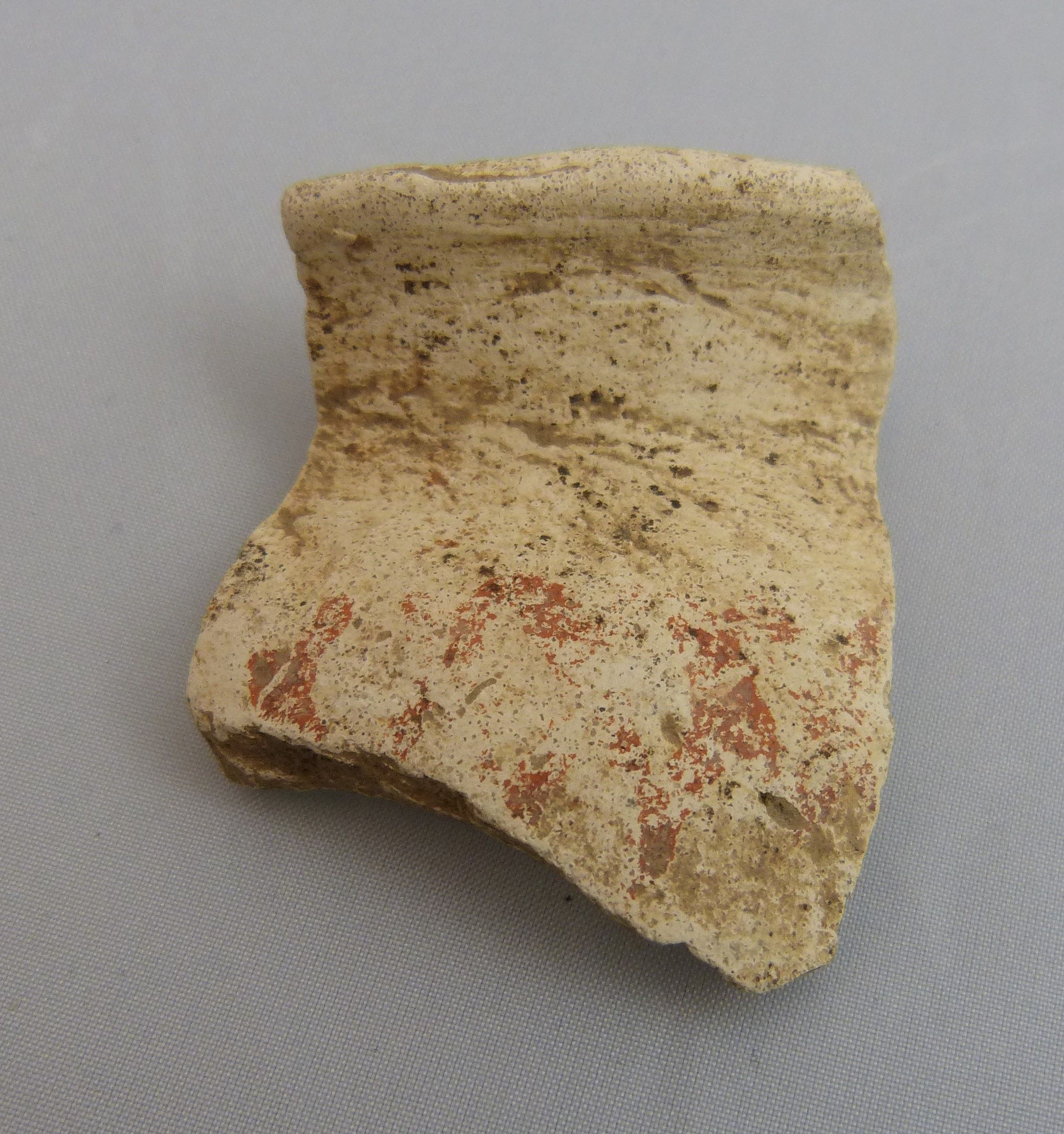 Fragment eines Gefäßes (Städt. Hellweg-Museum Geseke CC BY-NC-SA)