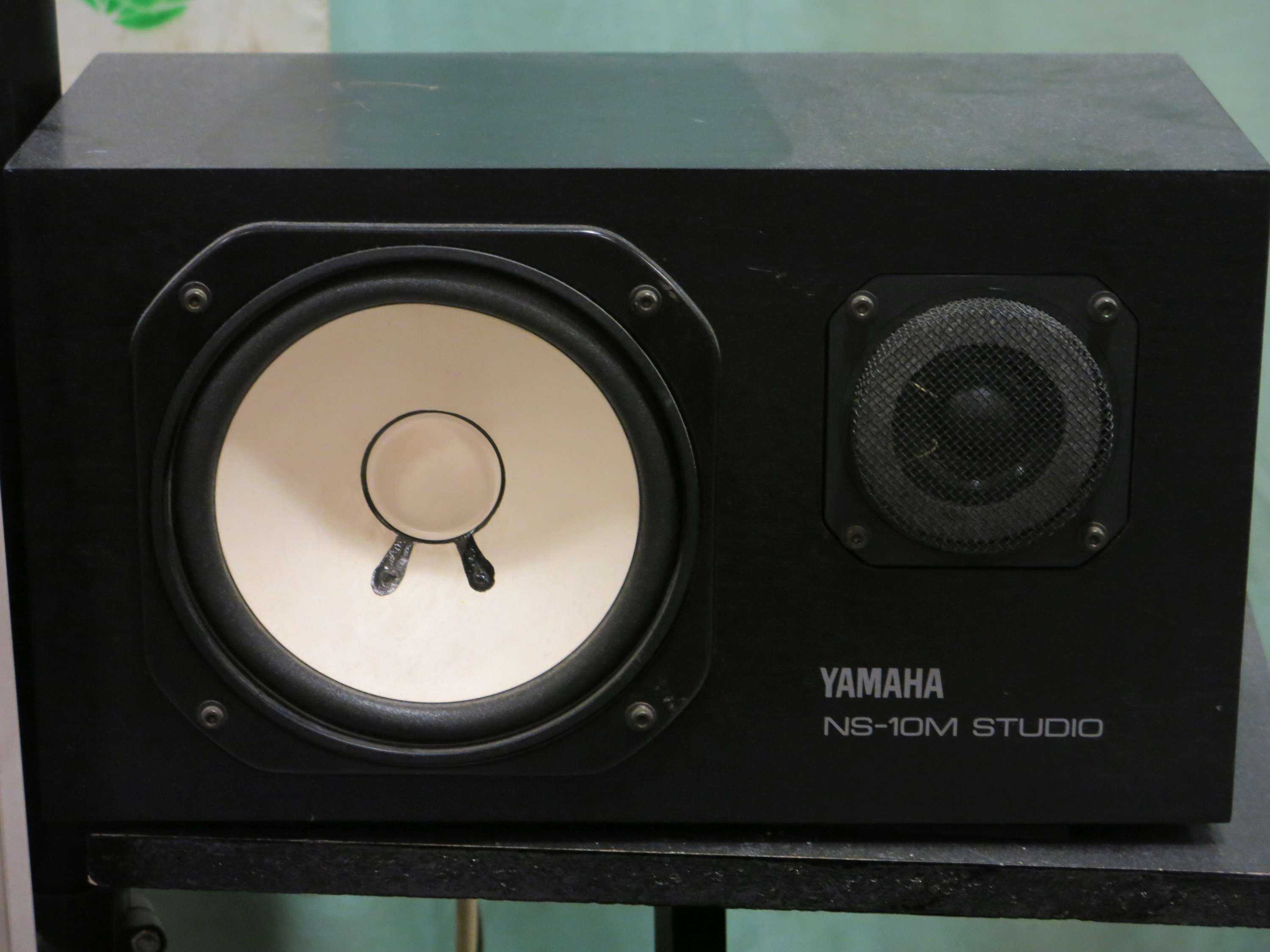 Yamaha NS-10M Studio (rock ’n’ popmuseum CC BY-NC-SA)