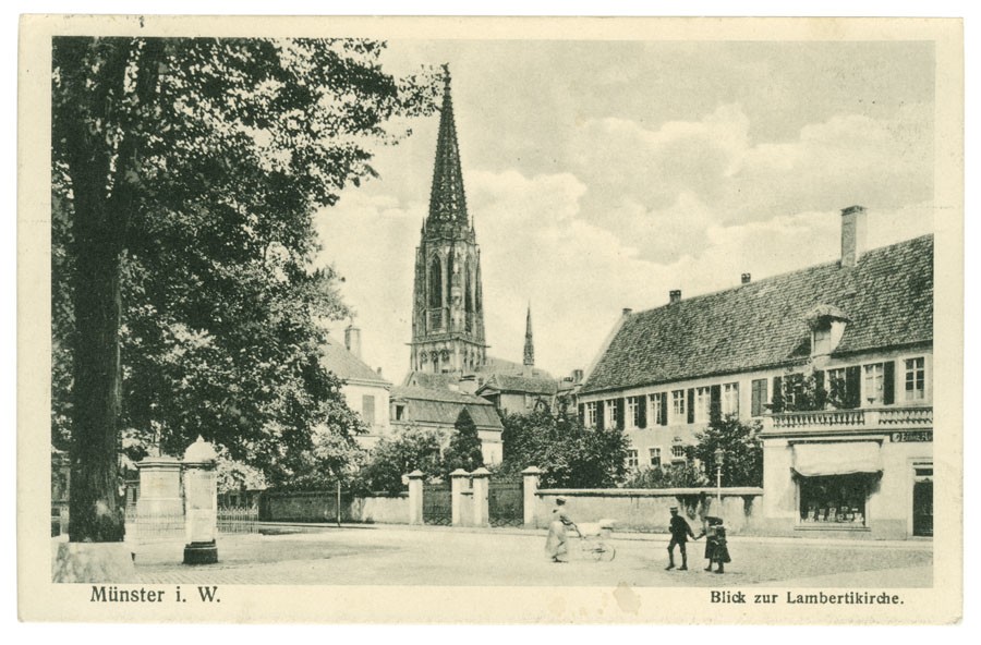 Postkarte: Blick vom Domplatz auf den neuen Turm der Lambertikirche (Stadtmuseum Münster CC BY-NC-SA)