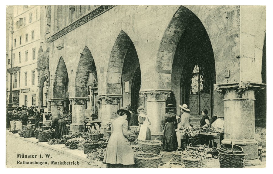 Postkarte: Markt vor dem Rathausbogen (Stadtmuseum Münster CC BY-NC-SA)