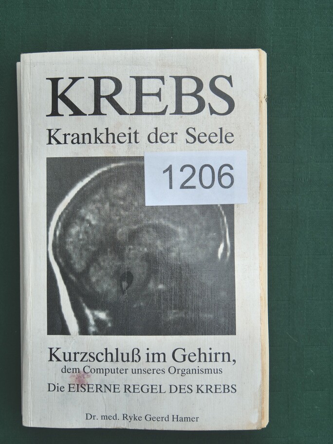 Buch "Krebs: Krankheit der Seele" (Heimatverein Burgsteinfurt CC BY-NC-SA)