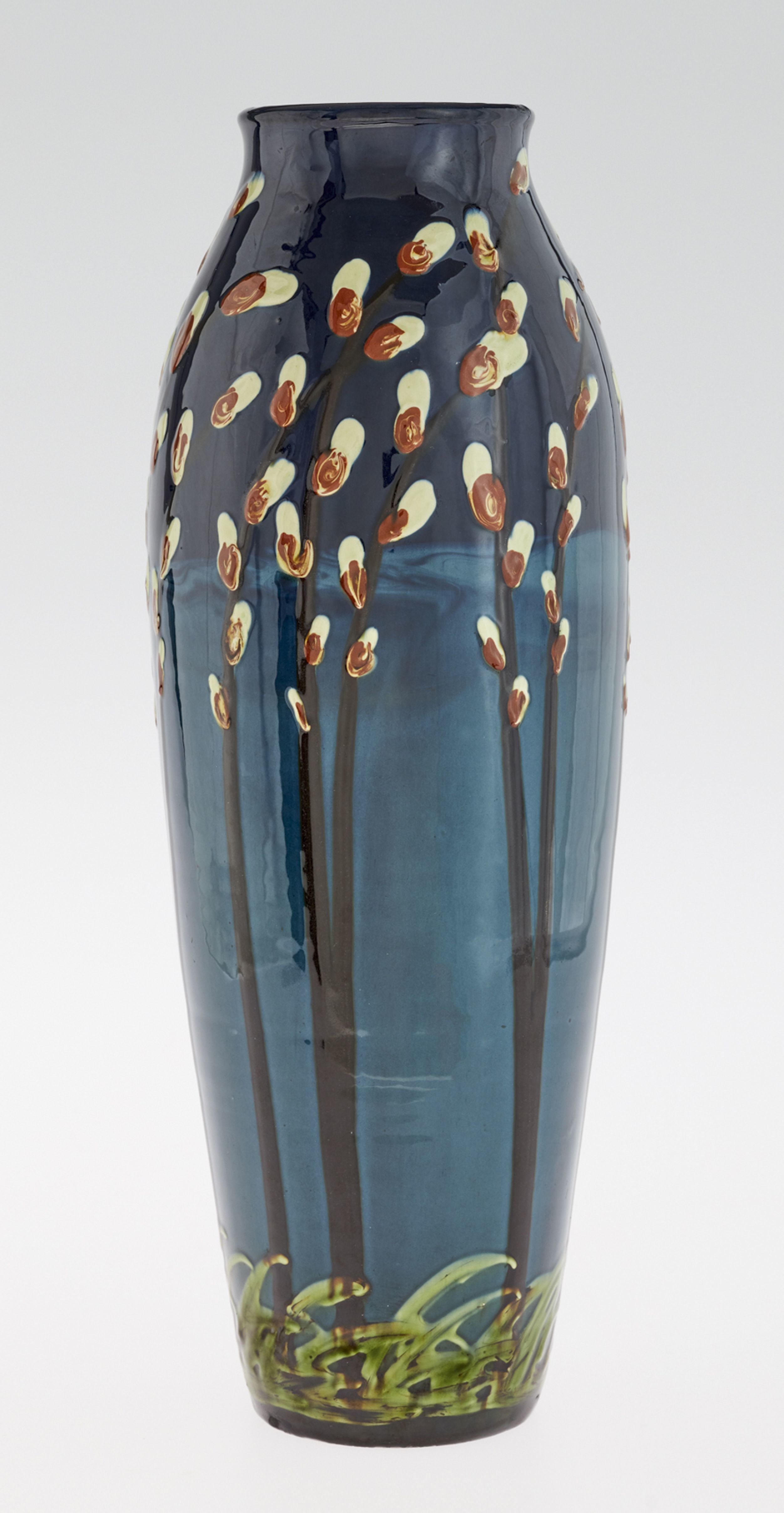 Vase mit Weidenkätzchenmotiv (Museum für Kunst und Kulturgeschichte der Stadt Dortmund CC BY-NC-SA)