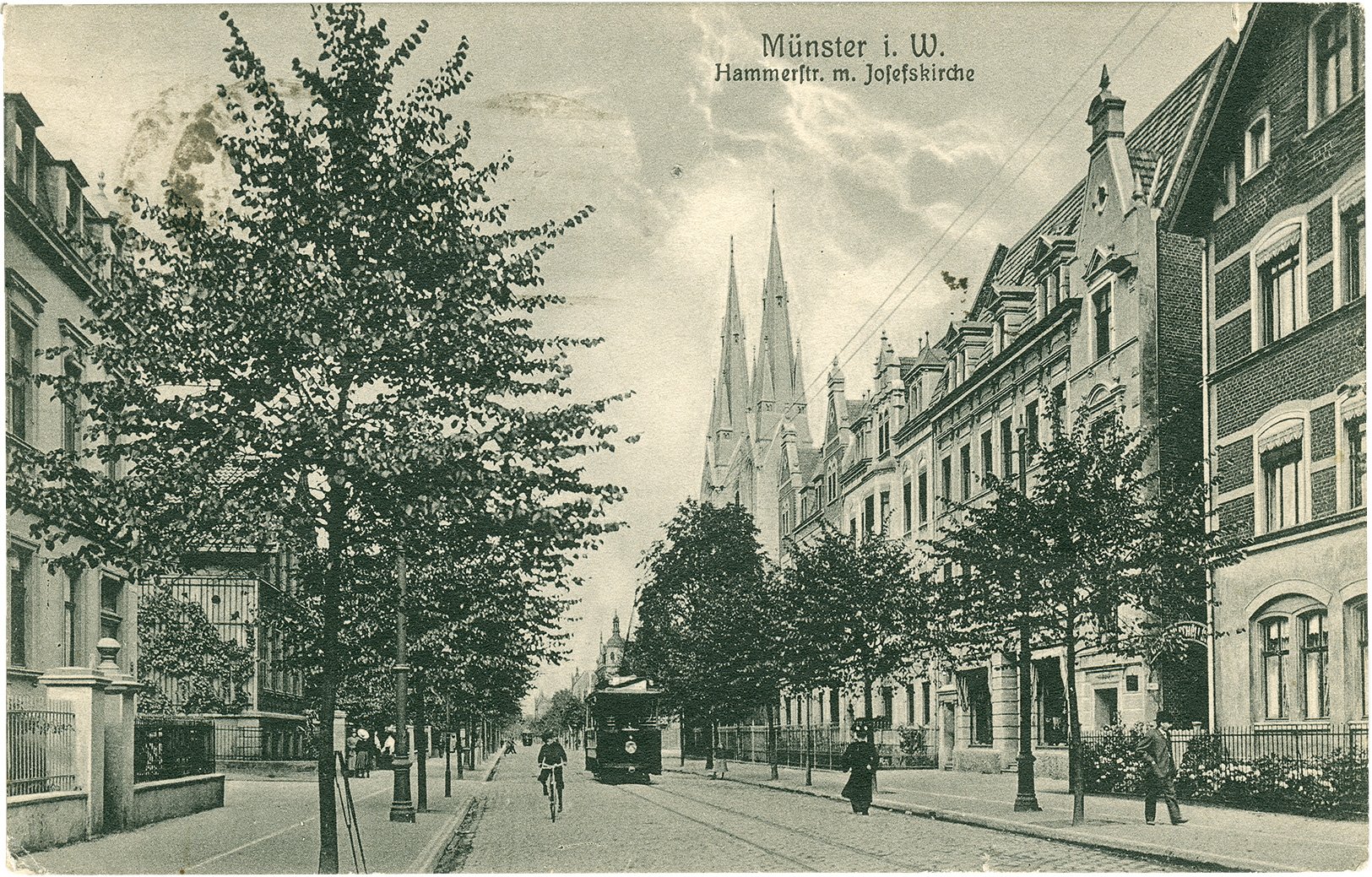 Postkarte: Blick in die Hammer Straße auf Höhe der Paulstraße in Richtung Innenstadt und Josephskirche. (Stadtmuseum Münster CC BY-NC-SA)