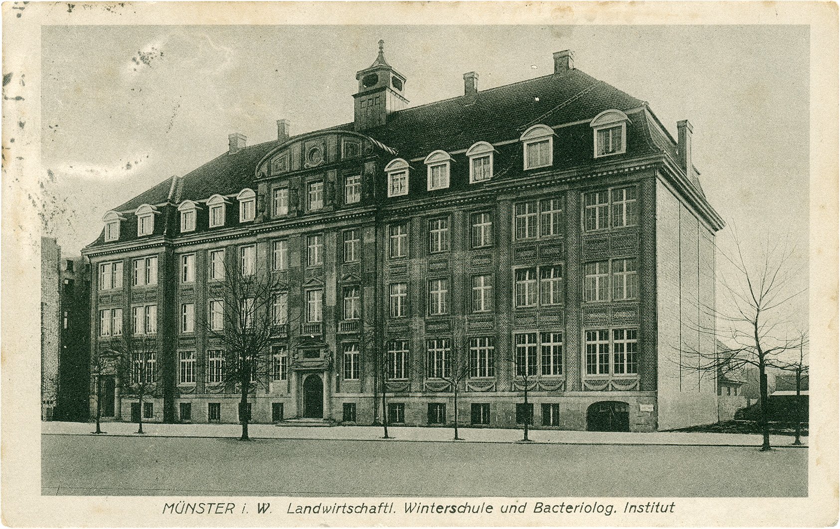 Postkarte: Landwirtschaftliche Winterschule und Bakteriologisches Institut, Kronprinzenstraße 13–15. (Stadtmuseum Münster CC BY-NC-SA)