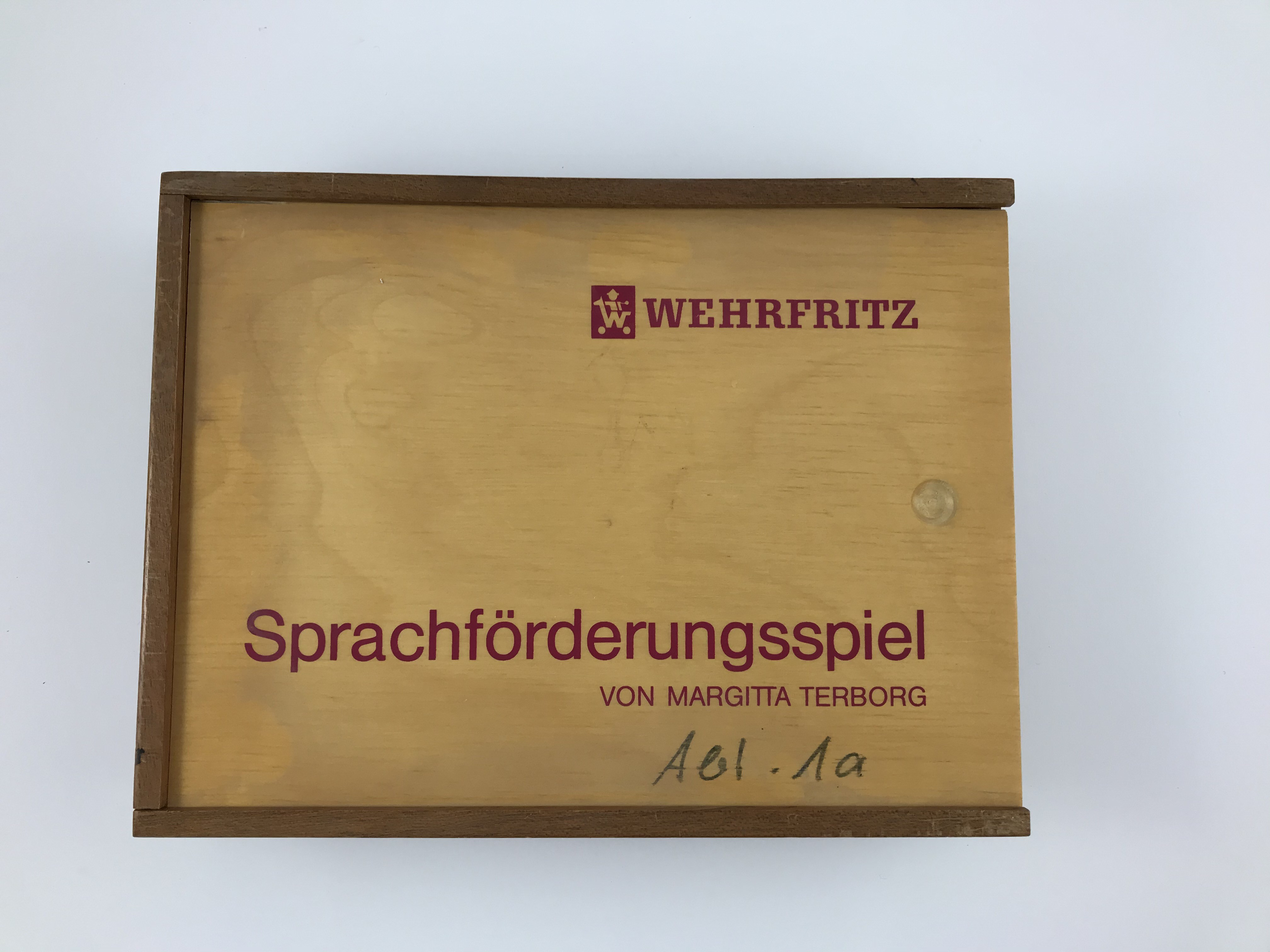 Sprachförderungsspiel „Margitta Terborg“ (LWL-Psychiatriemuseum Warstein CC BY-NC-SA)