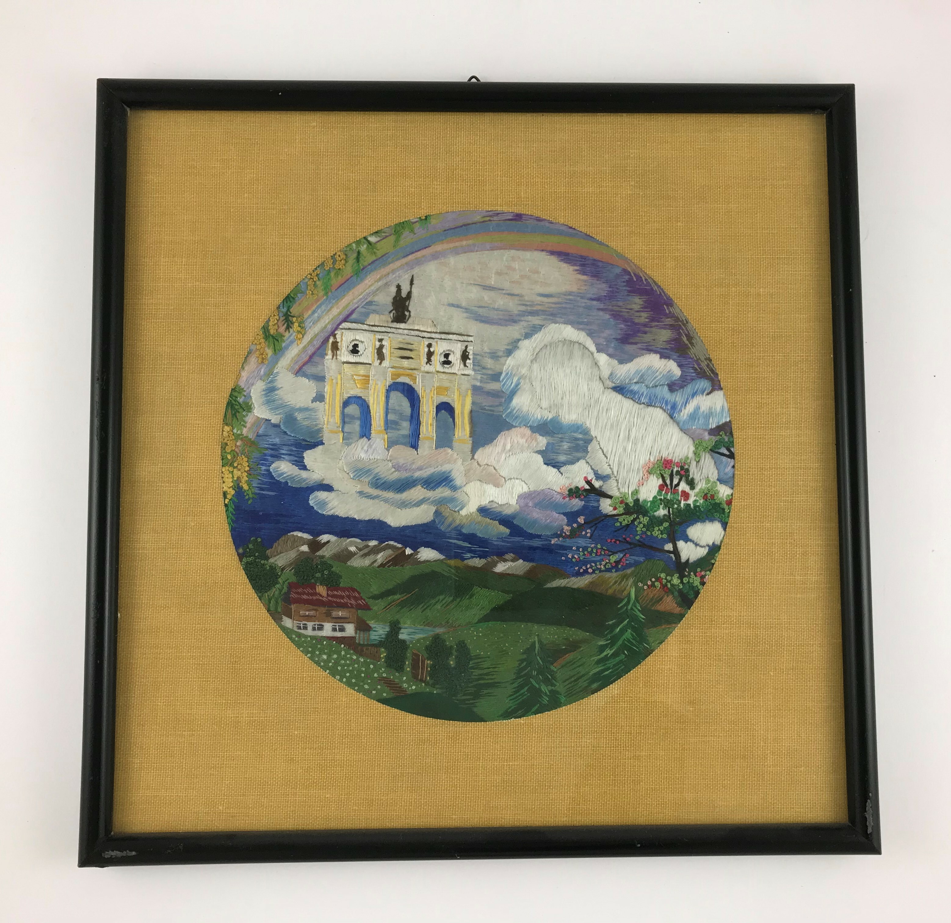 Stickerei, Motiv: Himmel über einem Haus in den Hügeln (LWL-Psychiatriemuseum Warstein CC BY-NC-SA)