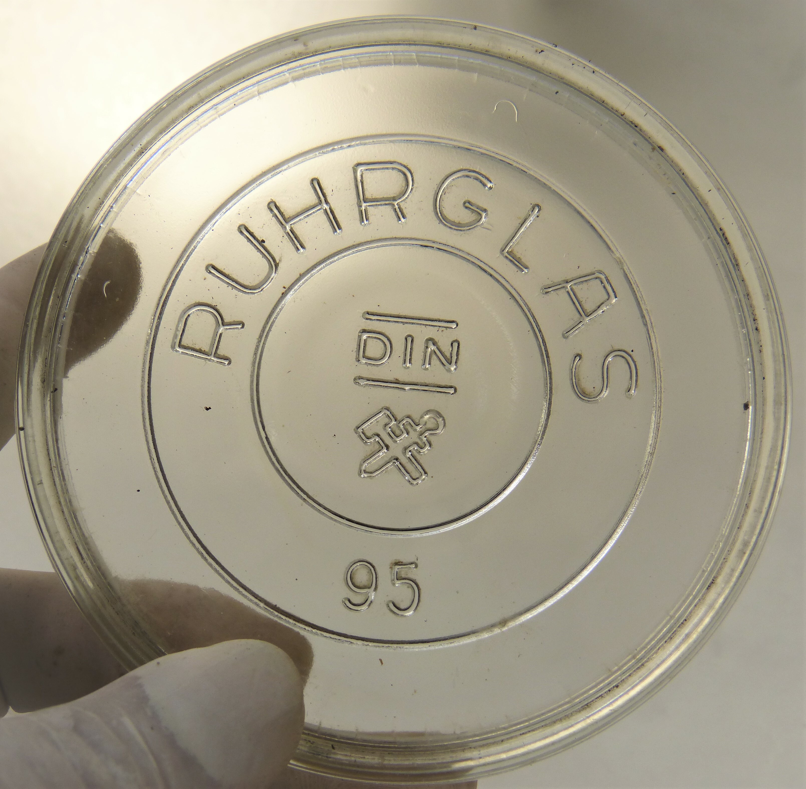Einmachglasdeckel der Marke "Ruhrglas" (Städt. Hellweg-Museum Geseke CC BY-NC-SA)