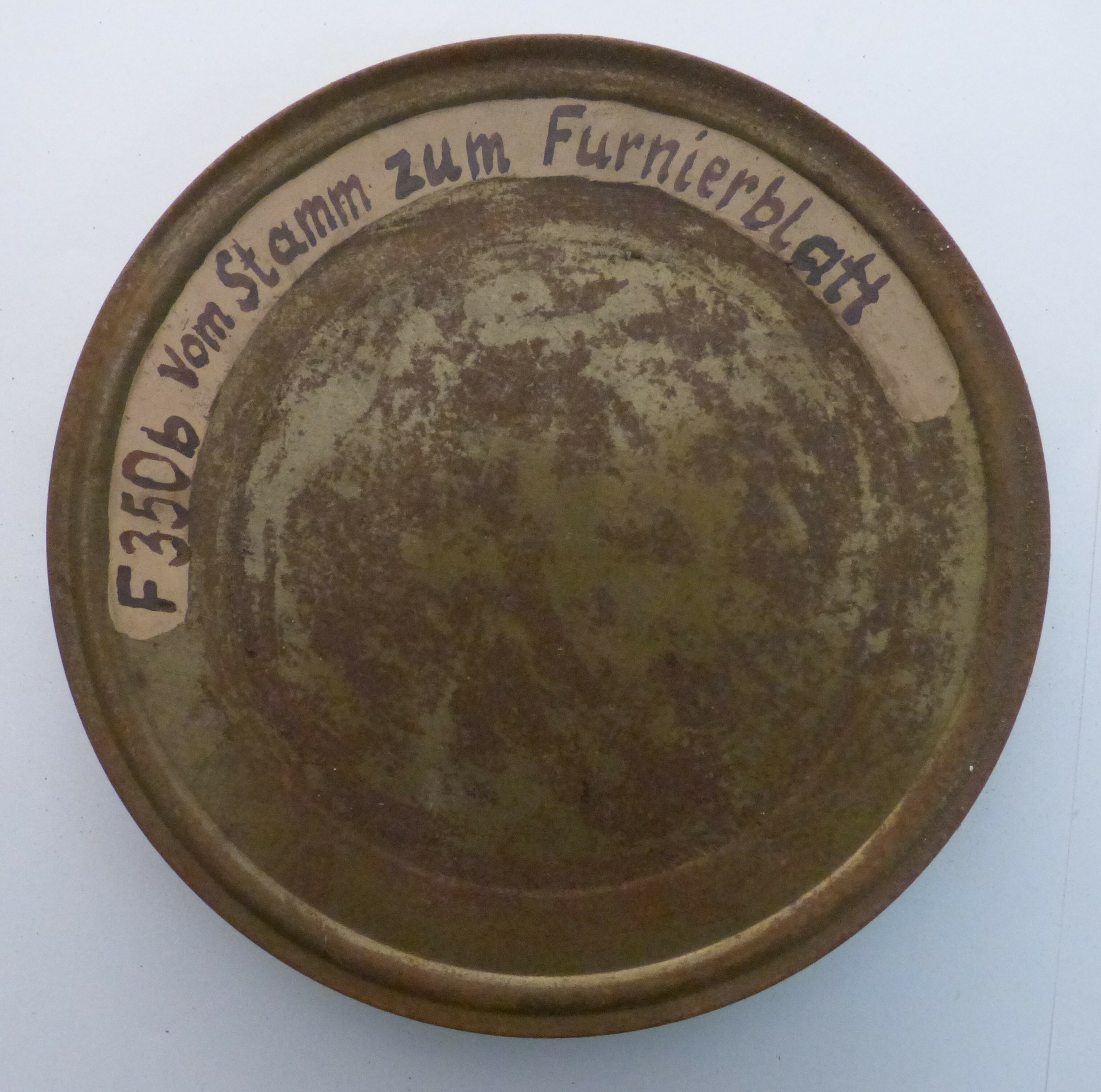 Unterrichtsfilm "Vom Stamm zum Funierblatt" (Städt. Hellweg-Museum Geseke CC BY-NC-SA)
