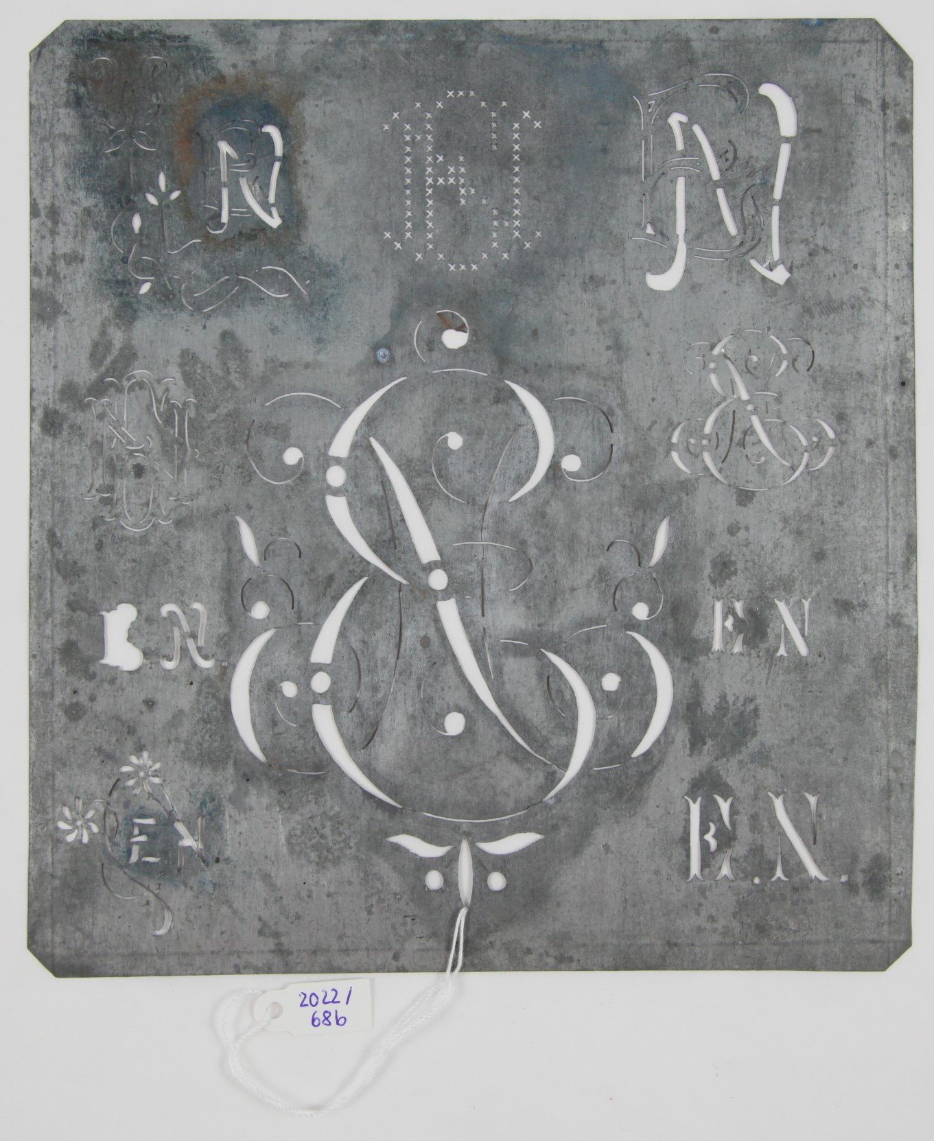 Monogrammschablone für Wäschestickerei (Hellweg-Museum Unna CC BY-NC-SA)
