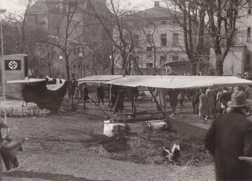 Fotos: Flugzeugtaufe des Schulgleiters Grunau 9 auf den Namen "Carl Berg", 1934 (M.-A. Trappe CC BY-NC-SA)