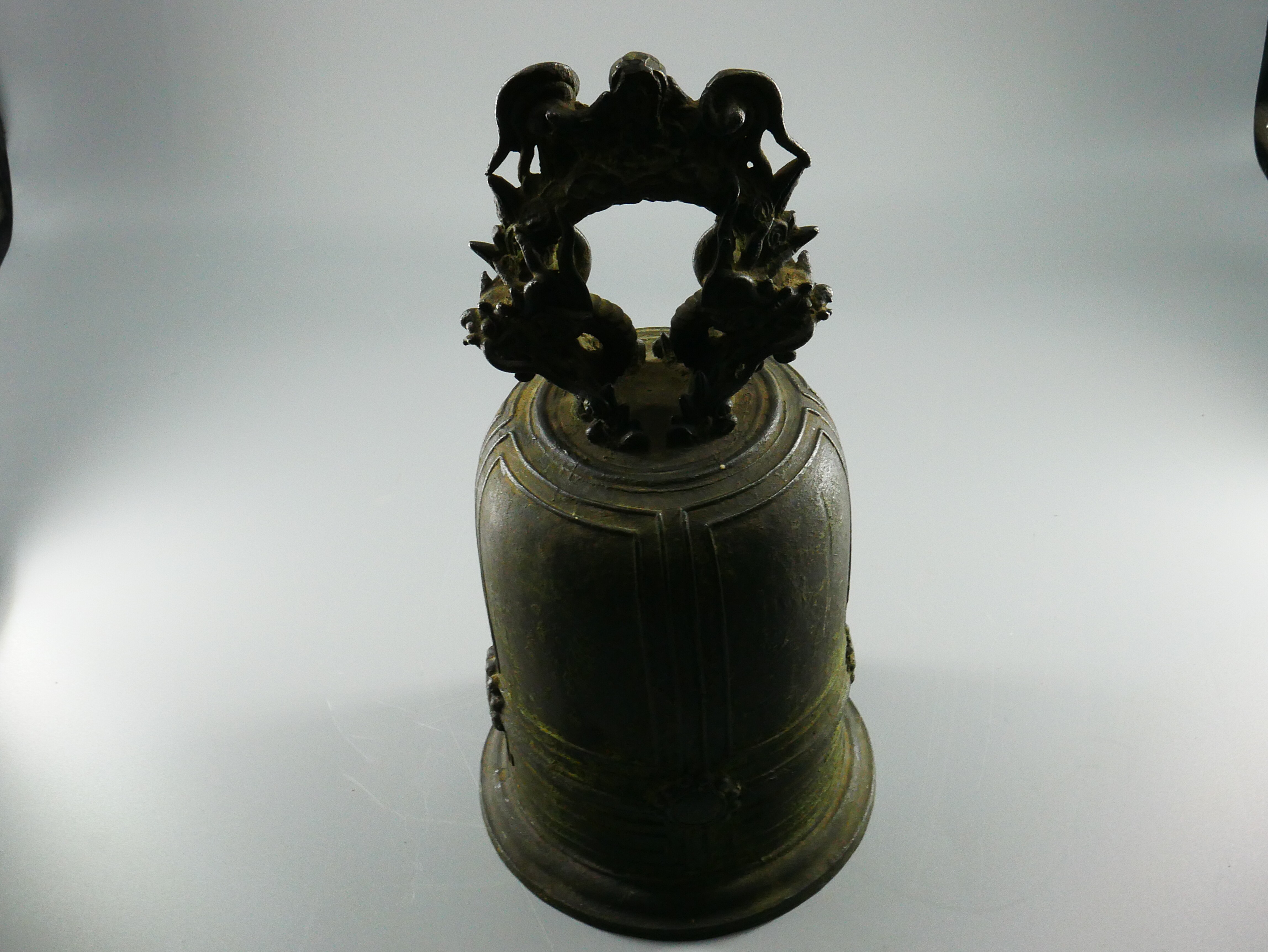 Chinesische Glocke mit Drachenmotiv (Westfälisches Glockenmuseum Gescher CC BY-NC-SA)