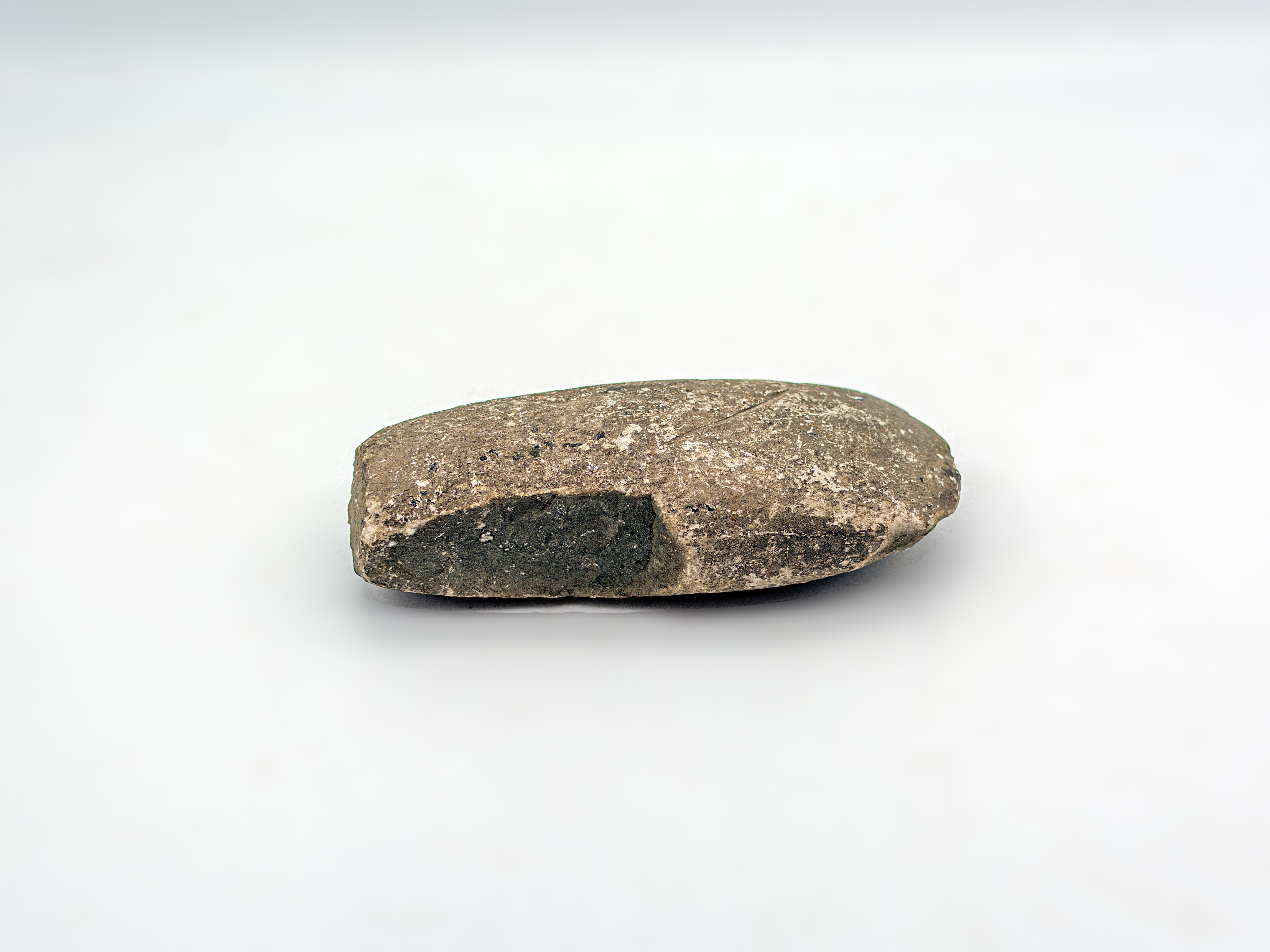 Steinbeil aus der Jungsteinzeit (Heimatverein Hochmoor CC BY-NC-SA)
